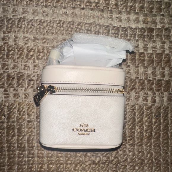 Ava Coach Bag - Picture 1 of 3